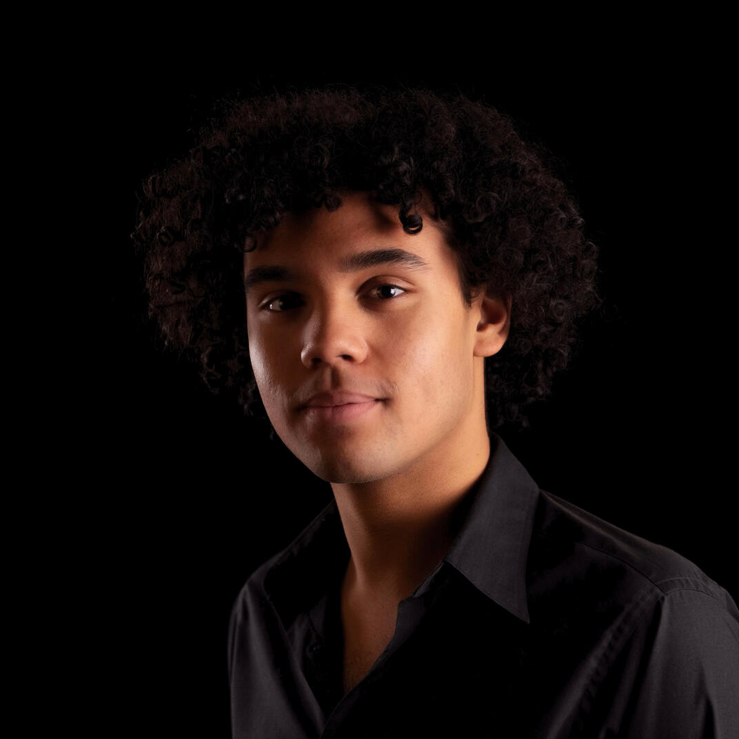 Anton Kot Headshot: studio DUDA photography